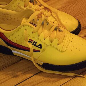 Men's Fila Original Fitness Low Yellow Casual Size 8 (41 EUR) Used